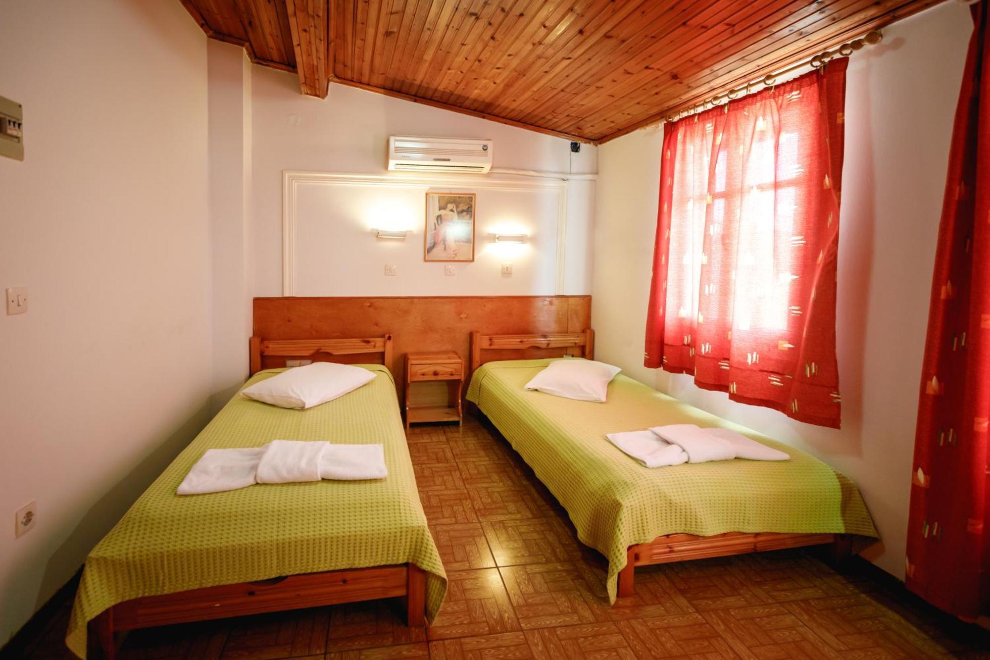 Ipsilantou 20 Hotell Nafplion Exteriör bild