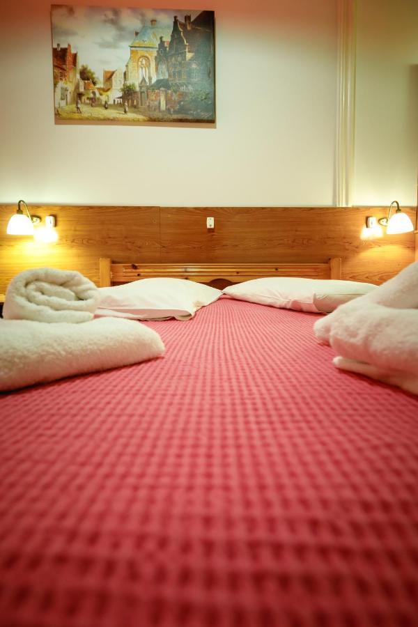Ipsilantou 20 Hotell Nafplion Exteriör bild