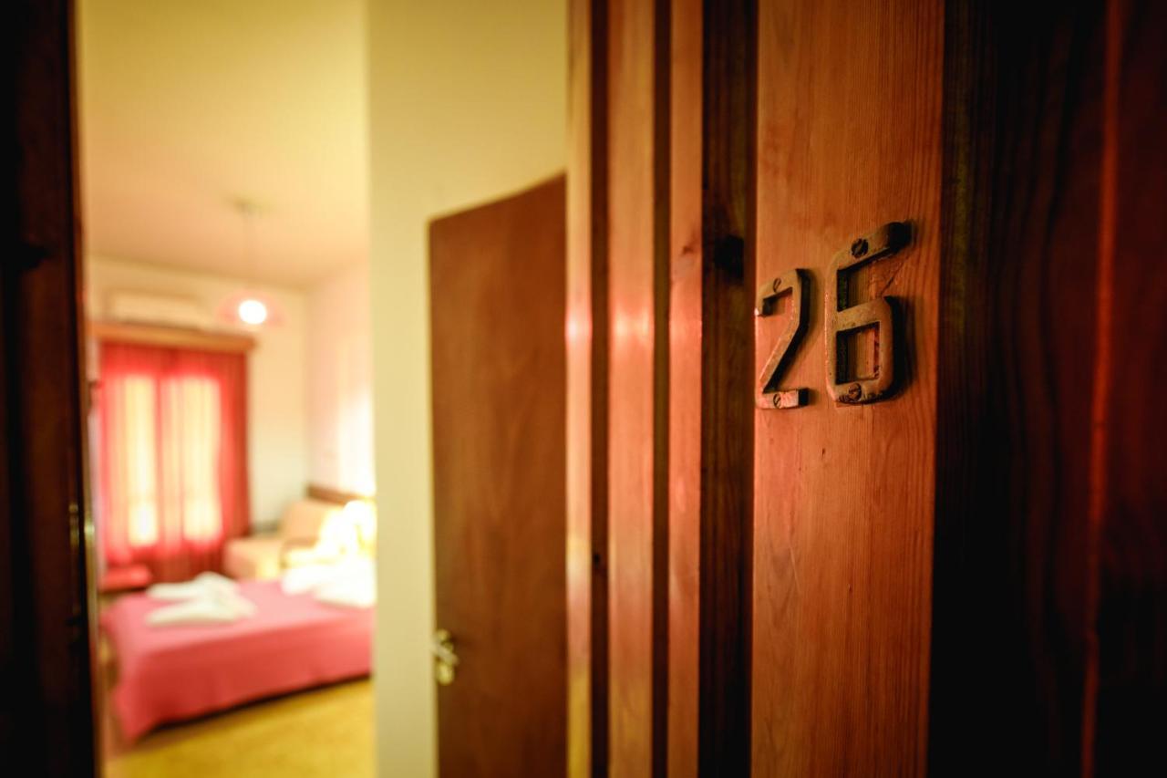 Ipsilantou 20 Hotell Nafplion Exteriör bild